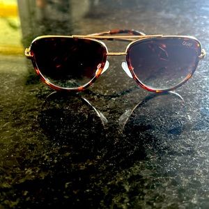 Quay Women's sunglasses....